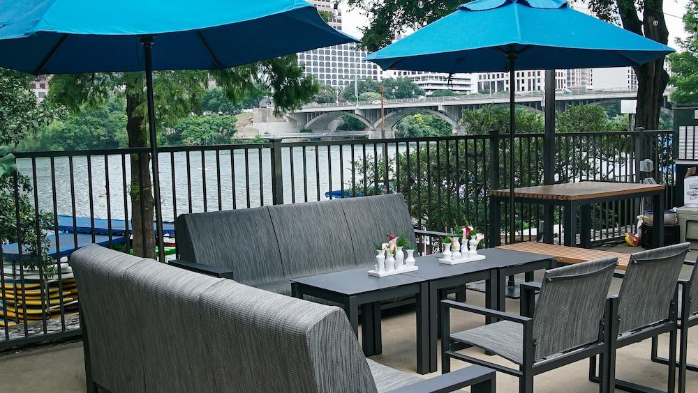 Hyatt Regency 4*