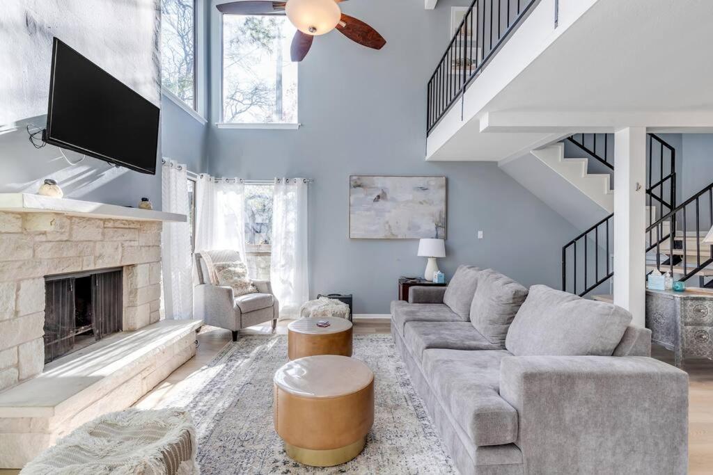 2b1b Hidden Oasis In The Hills- Close To Downtown *