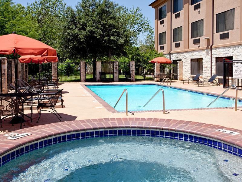 Express & Nw - Lakeline By Ihg Hotel