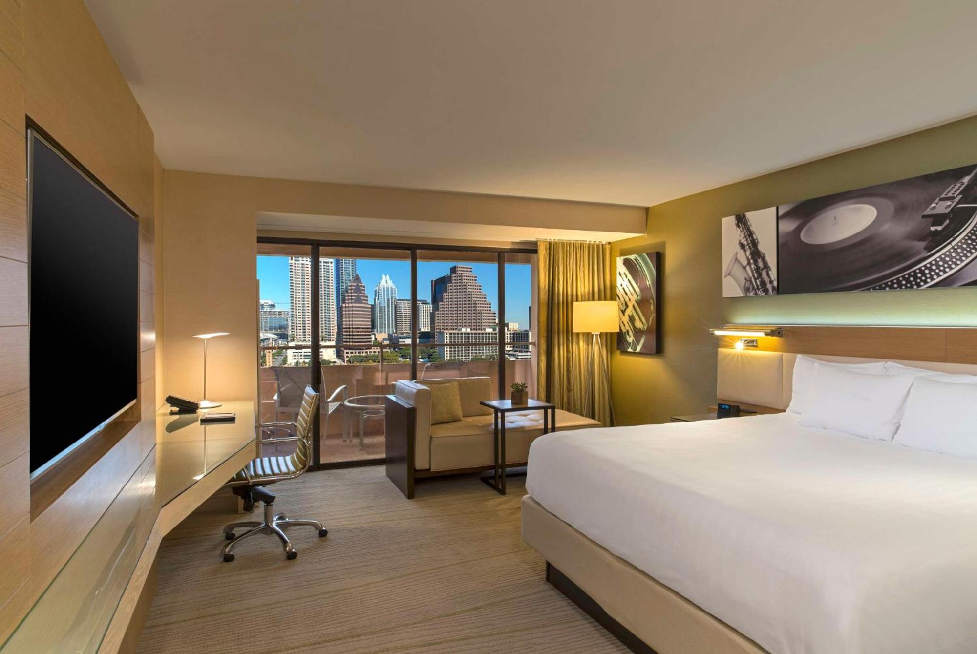 Hyatt Regency Hotel 4*