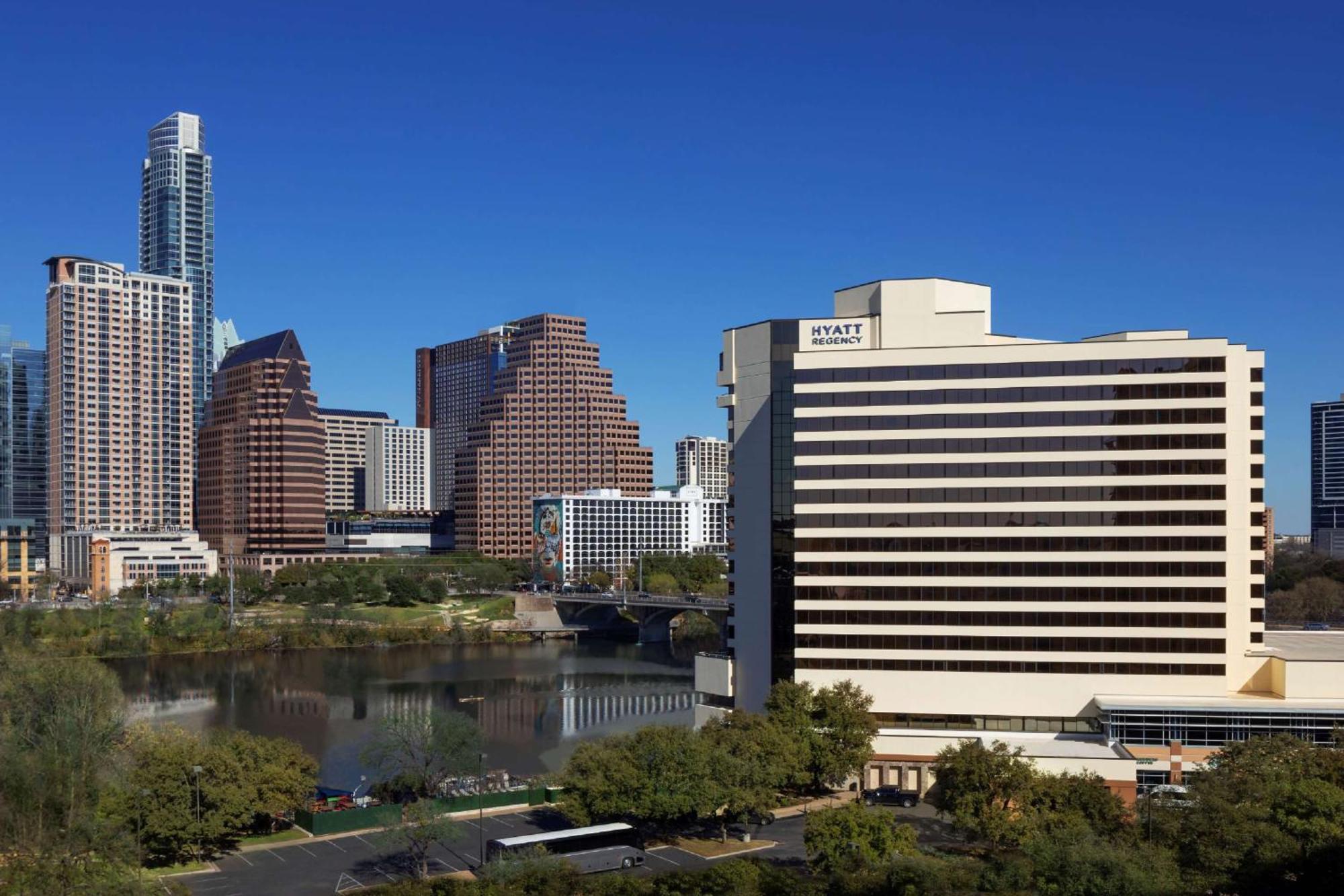 Hyatt Regency 4*