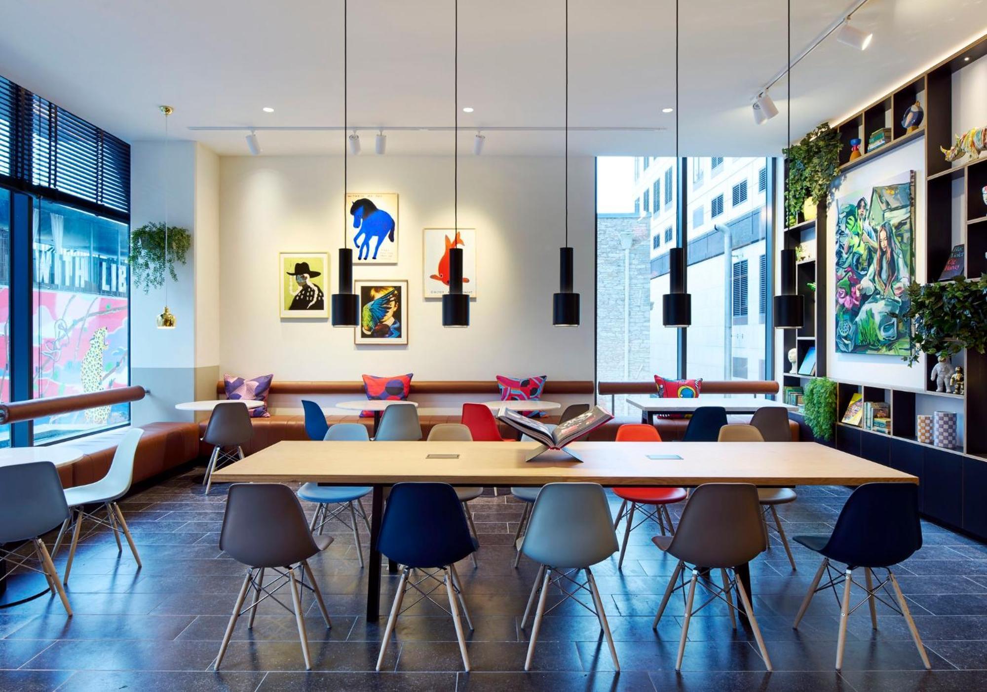 Citizenm Downtown 4*