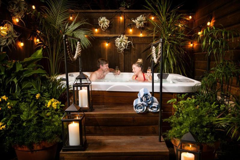 Lake Spa Austin