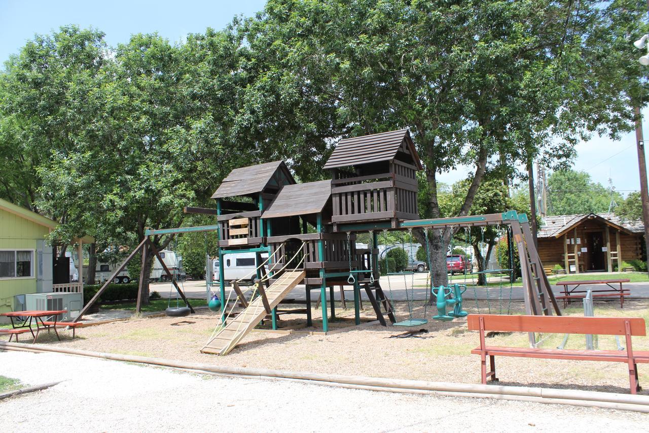 Holiday park Lone Star Rv 2*