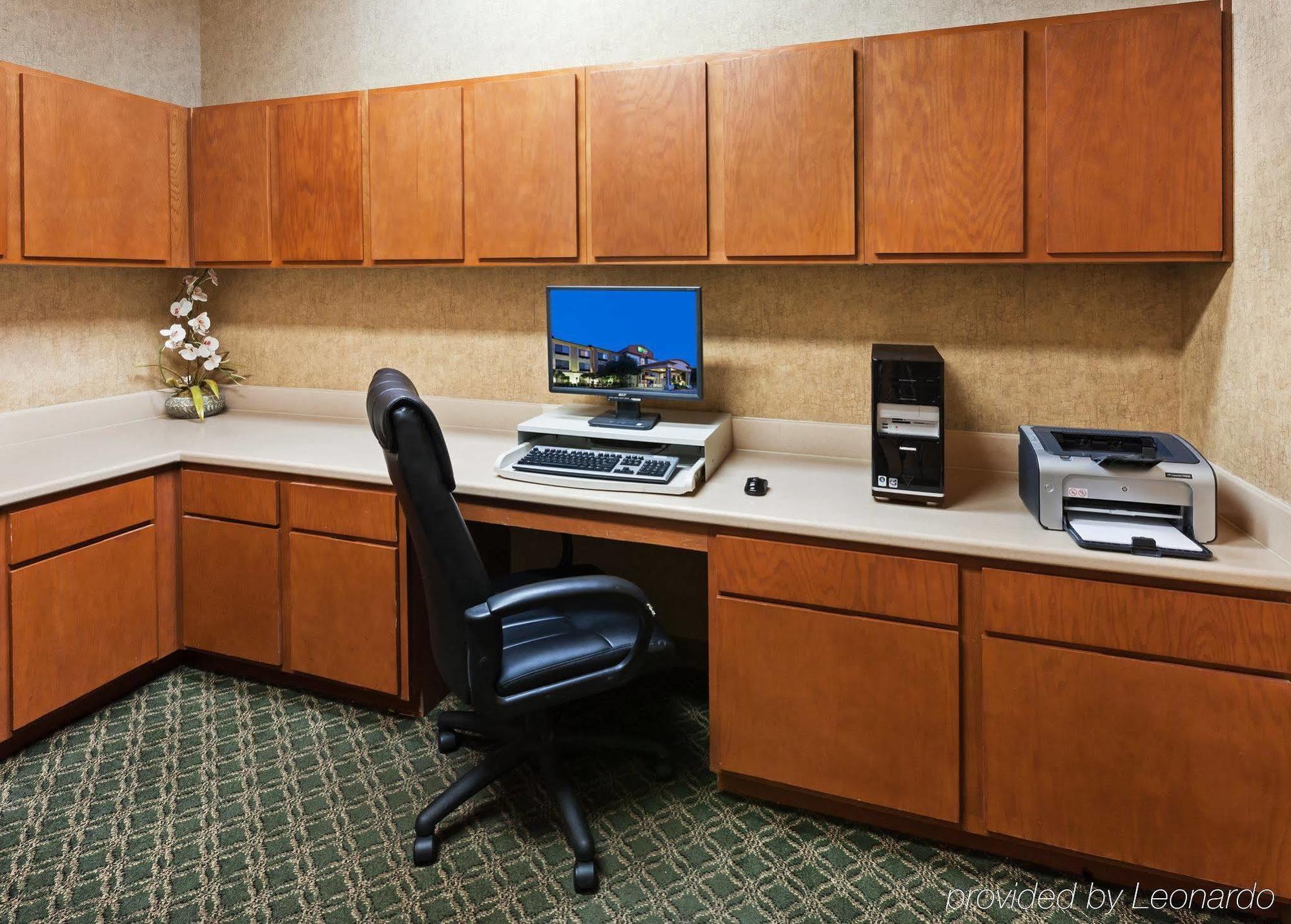 Express & Nw - Lakeline By Ihg 2* Austin