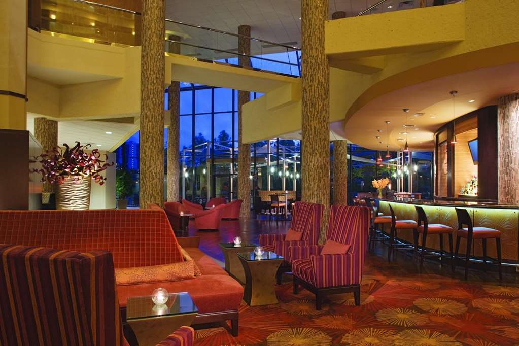Hyatt Regency Hotel 4*