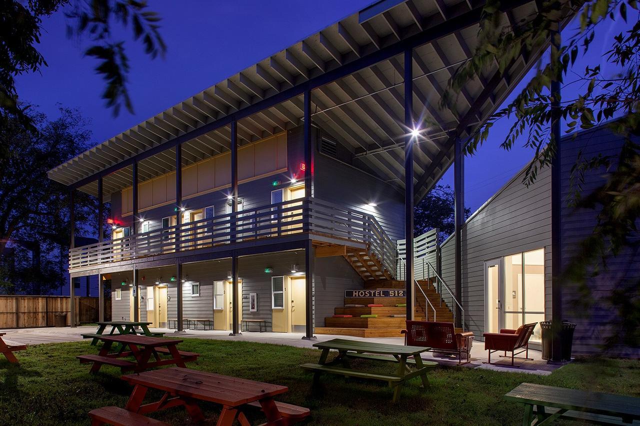 512 Hostel