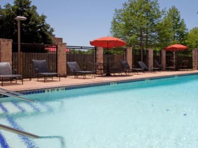 Hotel Express & Nw - Lakeline By Ihg 2*