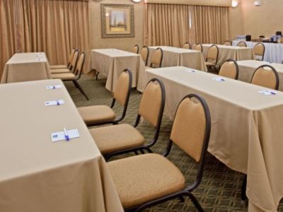 Express & Nw - Lakeline By Ihg 2*