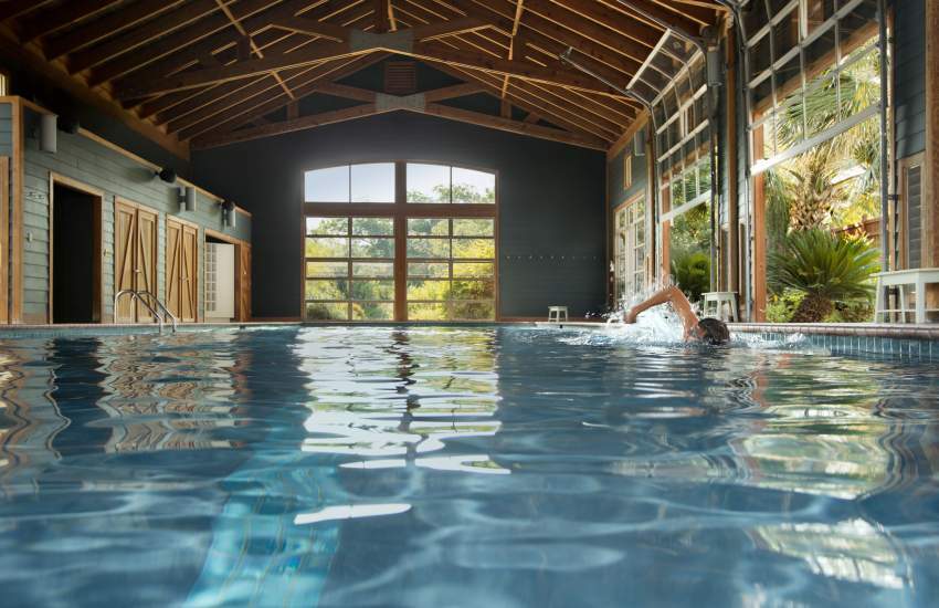 Resort Lake Spa Austin