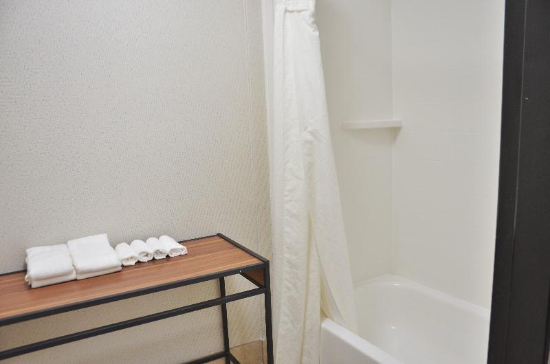 Express & Nw - Lakeline By Ihg Austin