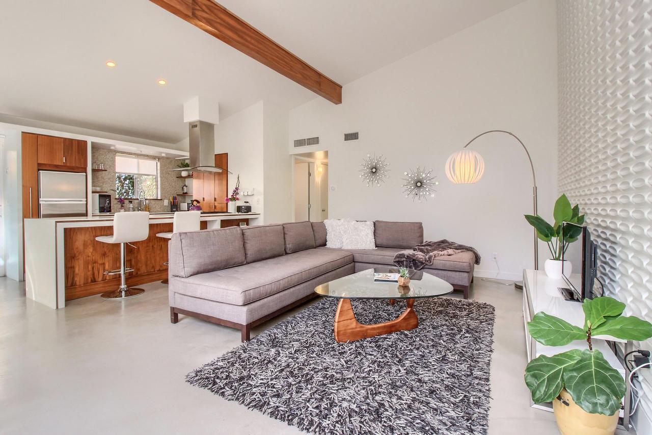 Travis Heights Modern I *