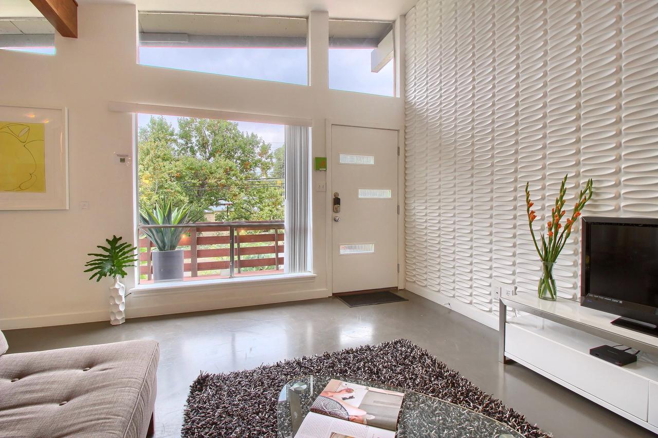 Travis Heights Modern I *