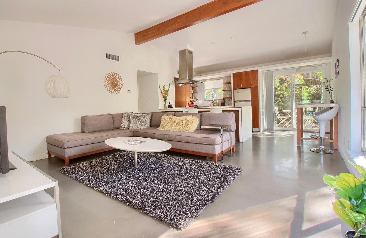 Travis Heights Modern I Holiday home *