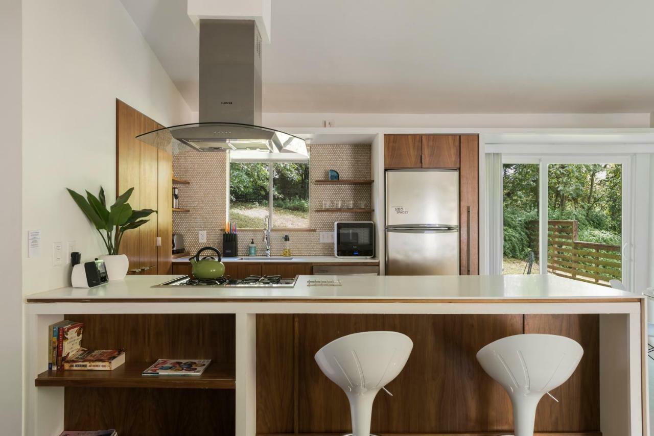 Travis Heights Modern I Holiday home *