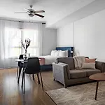 Locale Austin - Rainey Street