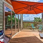 Pet-Friendly Austin Home With Deck, Yard, And Views!