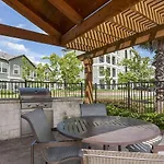 Luxury Townhomes - Evonify Stays
