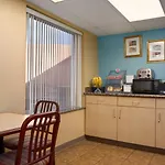 Super 8 By Wyndham Austin Downtown/Capitol Area