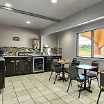 Country Garden Inn