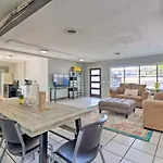 Renovated Austin Home With Yard About 9 Mi To Dtwn!