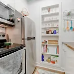 Cozy Studio Stay Near Downtown Austin And Ut