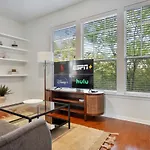 Beautiful King Accommodations, Luxury Linen, And Washer And Dryer