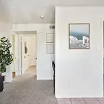 Airy King Bedroom And Comfortable Living Space By Ut