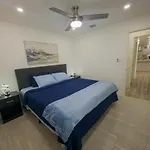 Cozy Modern House - Near Sxsw And Other Events