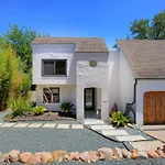 3B2B Hidden Oasis In The Hills-Close To Downtown