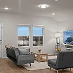 @ Marbella Lane - Amazing 4Br Lakeview Home