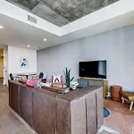 21St Fl 2Bd Condo-Rainey St-Best Views