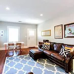 Downtown Bungalow In Amazing Walkable Location