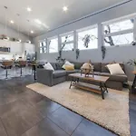 Primary House East Austin Get Away