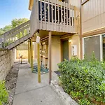 Pet-Friendly Austin Condo With Pool, Near Downtown