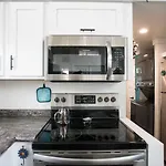 Simply Southern Tiny House Retreat