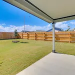 Bright Austin Vacation Rental About 10 Mi To Downtown!
