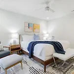 Close To Barton Springs And Zilker W King Br And Patio