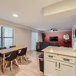 Your Chill 2B Getaway - 10Min To Dtwn - W/D, Pool, Prkg