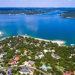 Lake Travis Oasis - The Breeze