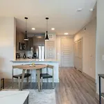 Landing Modern Apartment With Amazing Amenities