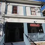 Austin Folk House