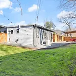 Pet Friendly Atx Escape With Game Room And Free Parking