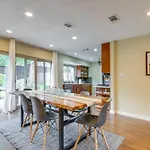 Pet-Friendly Austin Home With Private Yard!