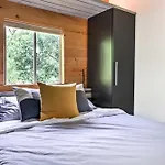 Chic East Austin Studio Bungalow With Spacious Yard!