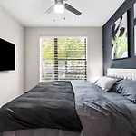 Charming 1Br Oasis Kingbed Freeparking Wi-Fi