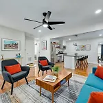Artful Urban Bungalow Stylish Comfort In North Austin