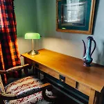 Ut Moody Twin Treehouse Stay
