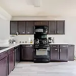 Serenity Home Near Downtown & Airport