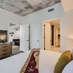 2Br Luxury With Views And Rooftop Pool In Austin